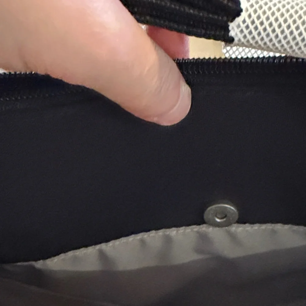 Baggallini Black Joey Large Hobo Bag/NWT
